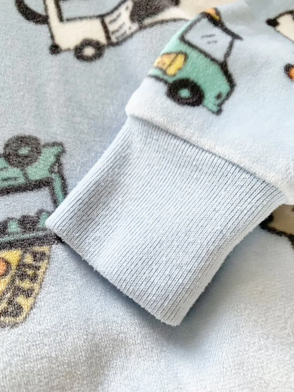 Carter’s Velour Pajamas • Food Trucks • 3T